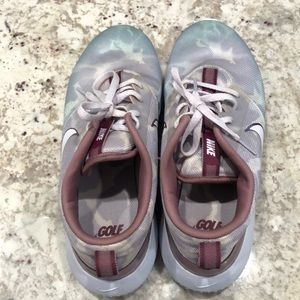 EUC Nike Golf Shoes - Size 10